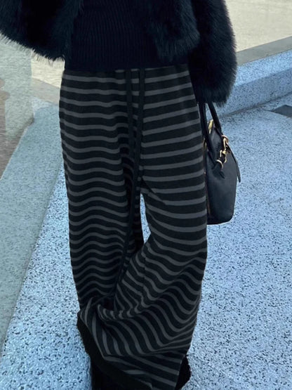 Vintage Stripe Wide-Leg Knit Pants